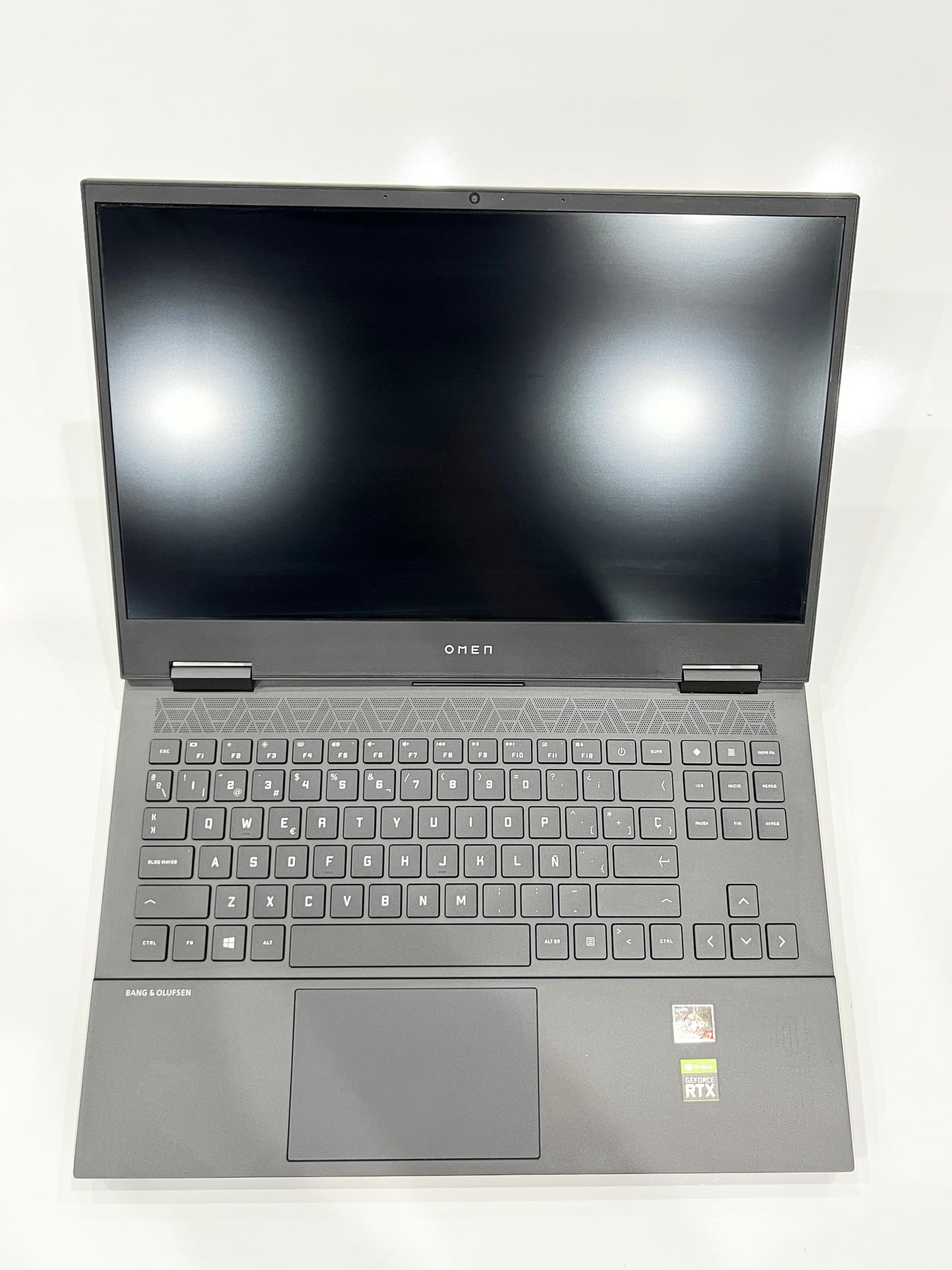 HP OMEN 15 Ryzen 7 4800H-RTX 2060 6G