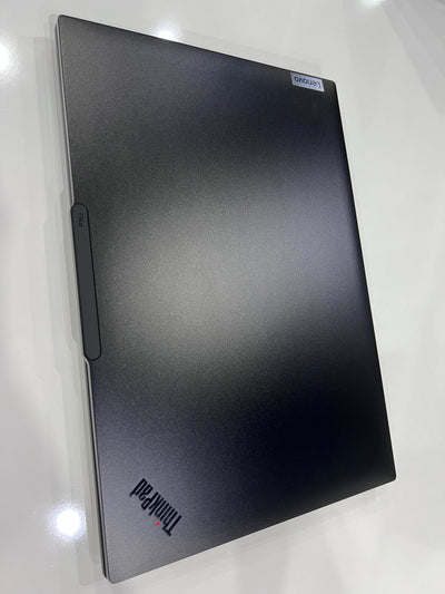 Station de Travail Mobile Lenovo ThinkPad P16s Gen 4 Ultra 7 255H-RTX PRO 500 Blackwell 6G