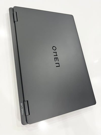 HP OMEN Gaming 17 Ryzen 7 8845HS-RTX 4060 8G