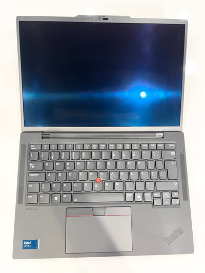 Lenovo ThinkPad T14s Gen 5 Ultra 5 135U OLED