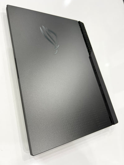 ASUS ROG STRIX G513RM Ryzen 7 6800H-RTX 3060 6G