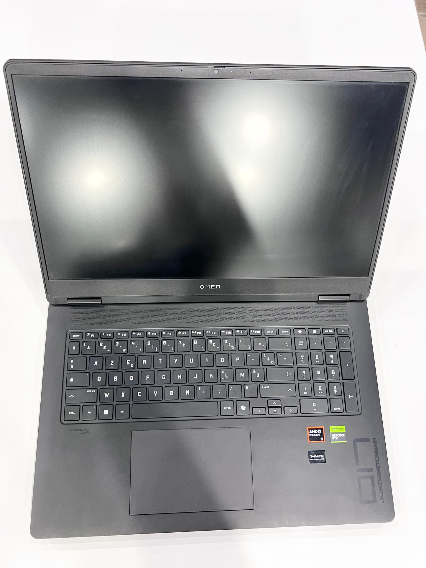 HP OMEN 17 Ryzen™ 9 8945HS-RTX™ 4060 8G