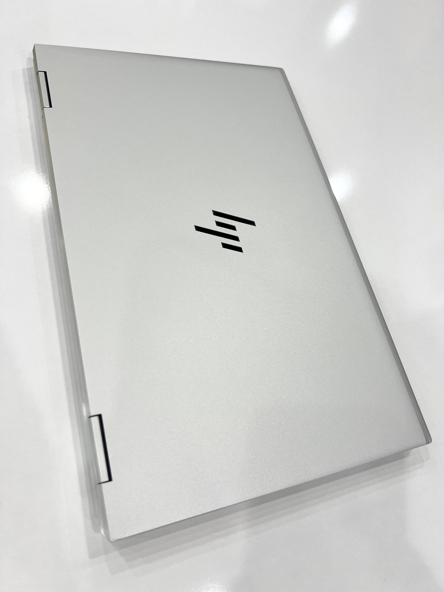 HP ELITEBOOK X360 1040 G8 i7 11th