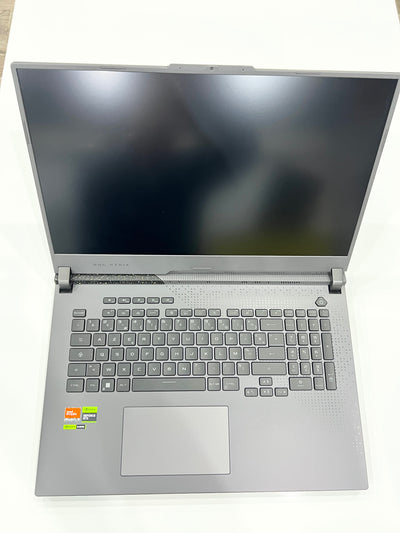 ASUS ROG STRIX 17 G713PI Ryzen 9 7845HX-RTX 4070 8G