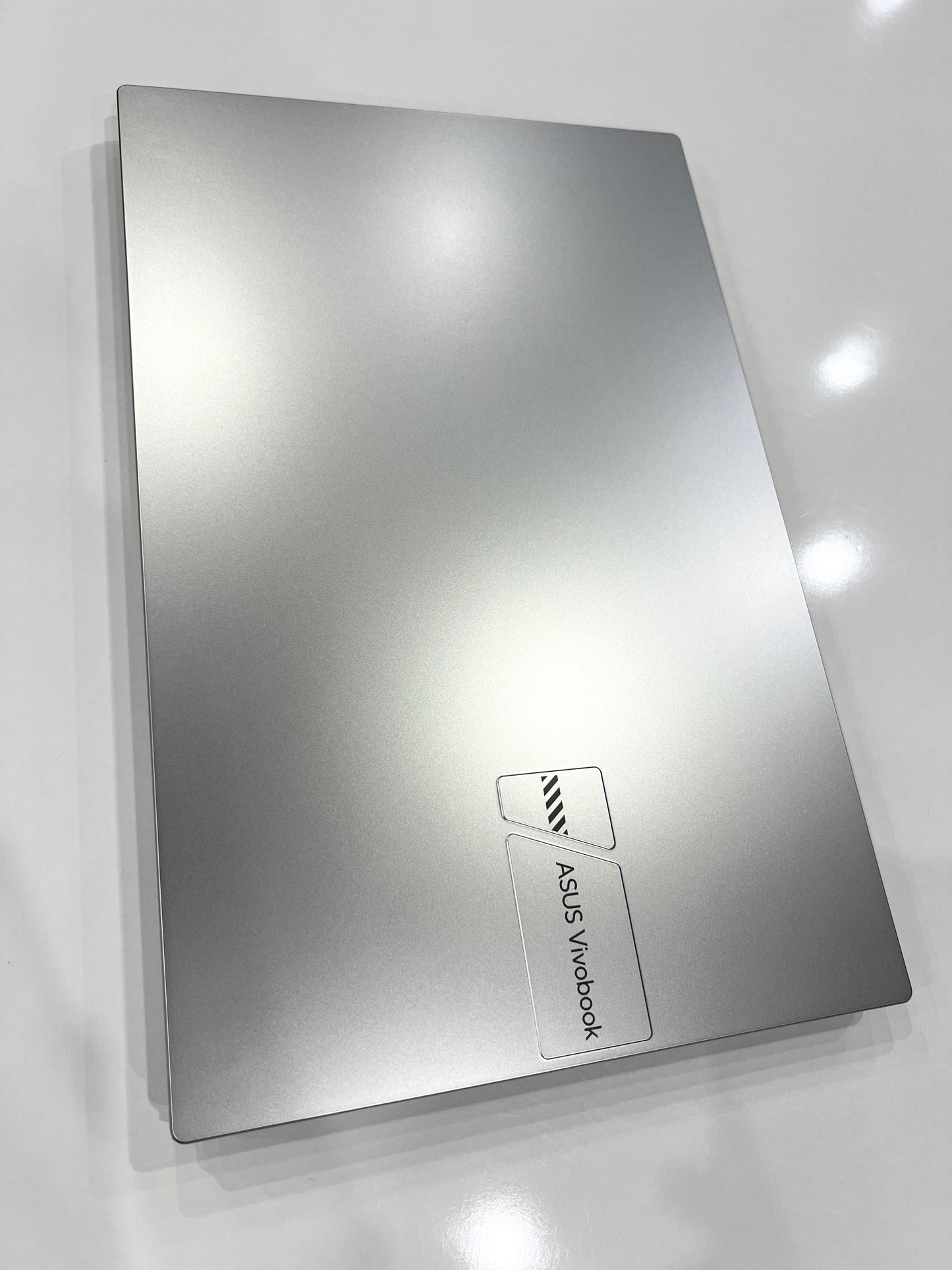 ASUS Vivobook 15 Core 5 120U 14th