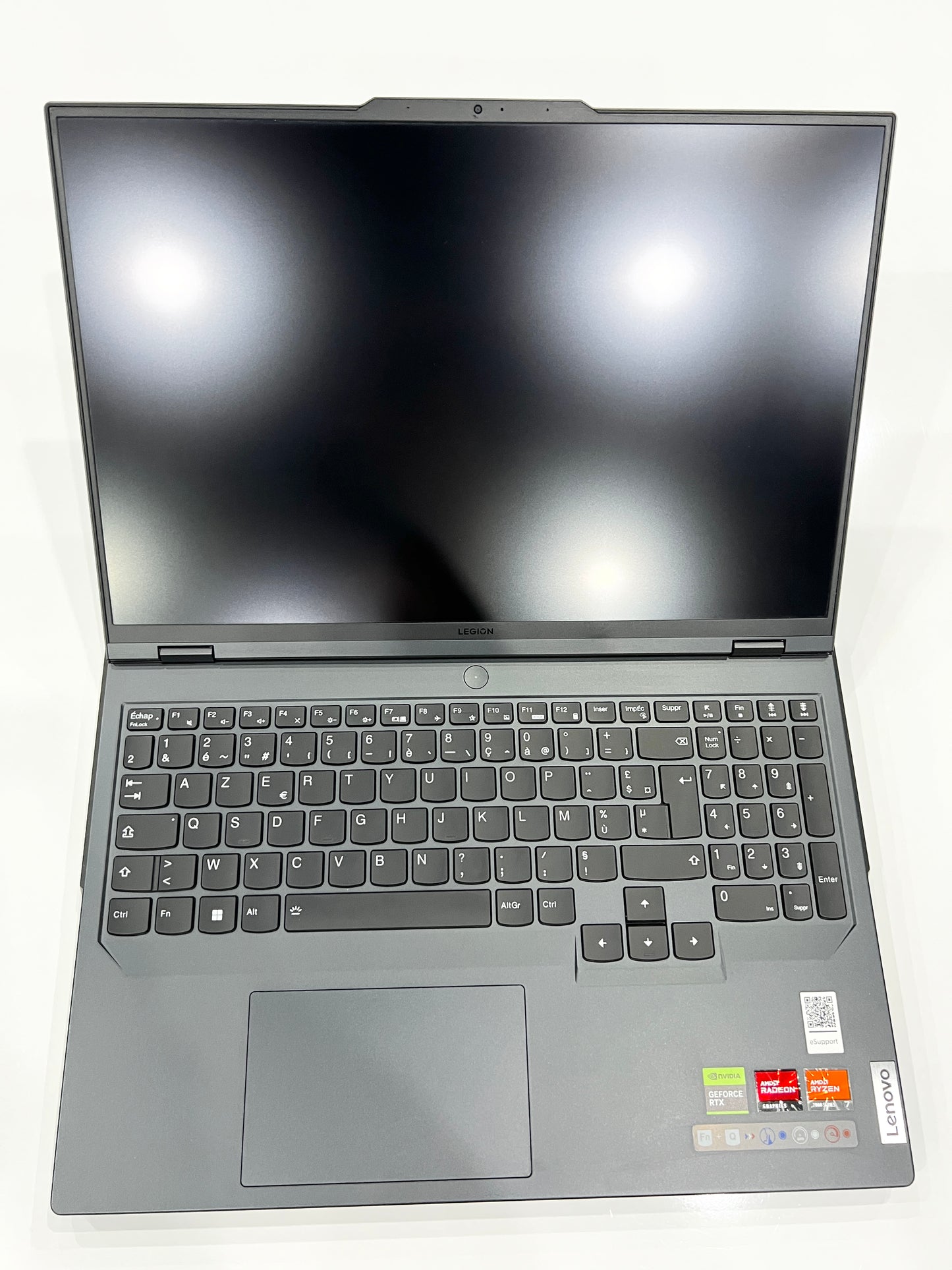 Lenovo Legion Pro 5 16ARX8 Ryzen™ 7 7745HX-RTX 4070 8G