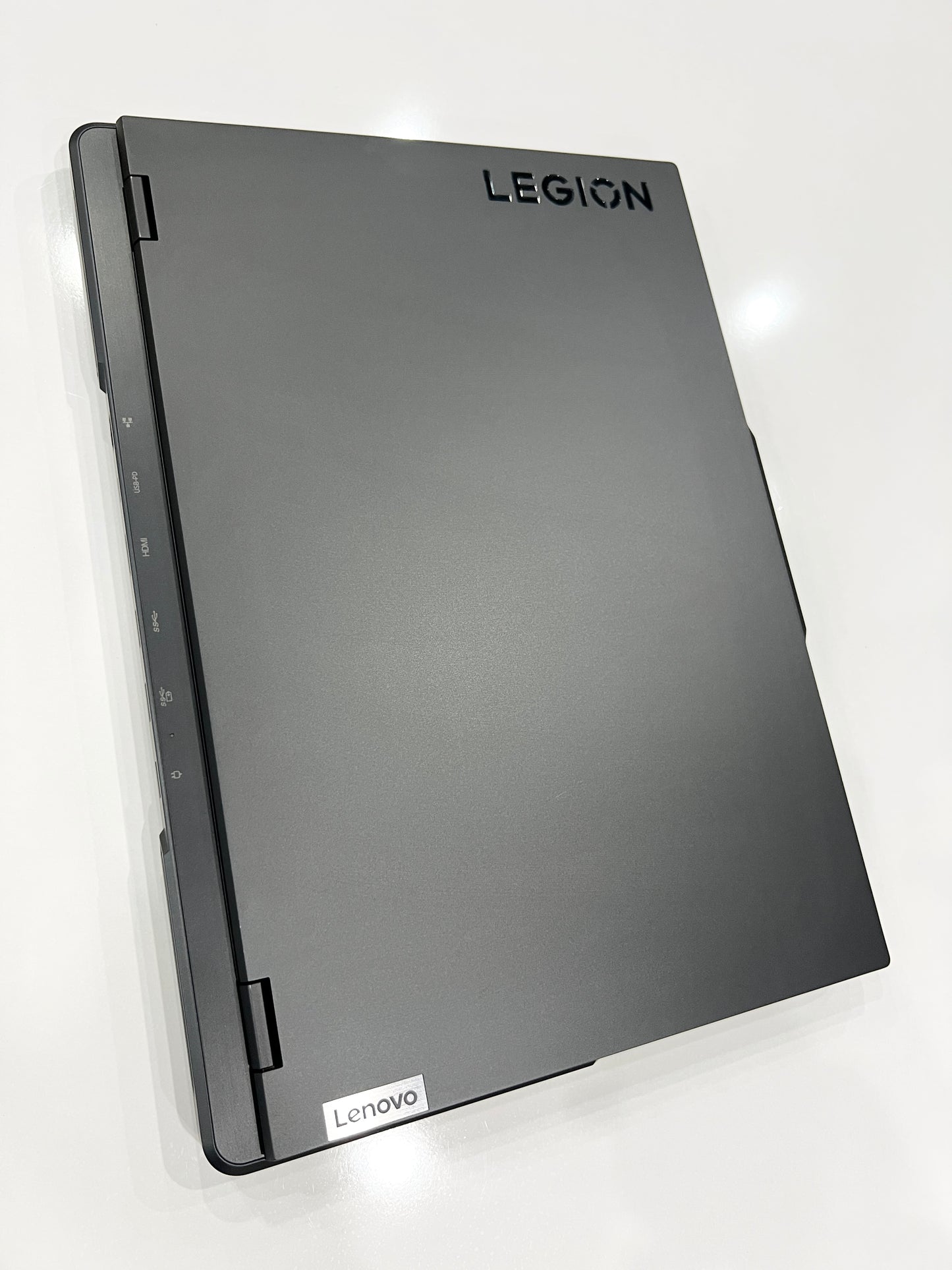 Lenovo Legion Pro 5 16ARX8 Ryzen™ 7 7745HX-RTX 4070 8G