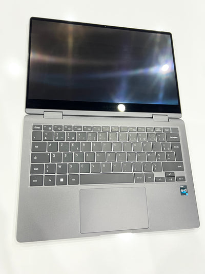 SAMSUNG GALAXY BOOK3 360 13.3 i5-1340P OLED