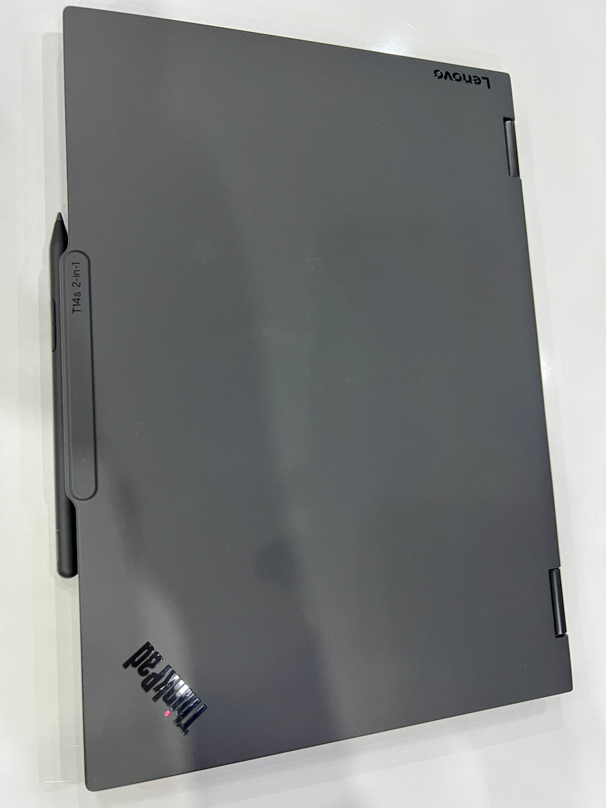 LENOVO ThinkPad T14s 2-en-1 Ultra 7 255U Tactile