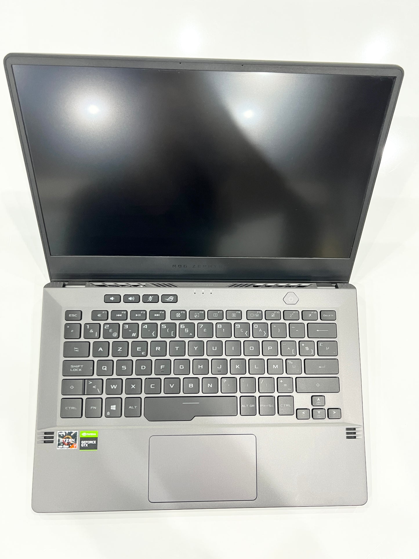 ASUS ROG ZEPHYRUS G14 GA401II Ryzen 7 4800HS-GTX 1650 Ti