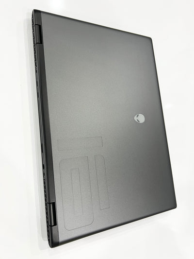 Alienware M16 R2 Ultra 9 185H-RTX™ 4070 8G