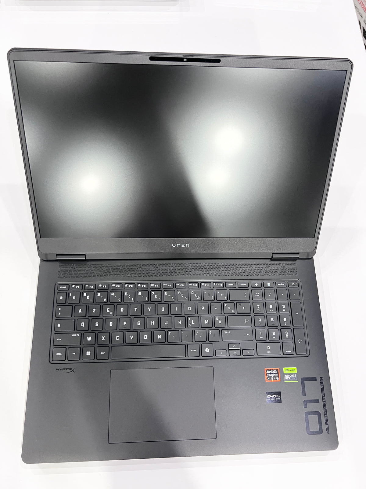 HP Omen 17-db1000nf Ryzen™ AI 9 365-RTX™ 5070 8G