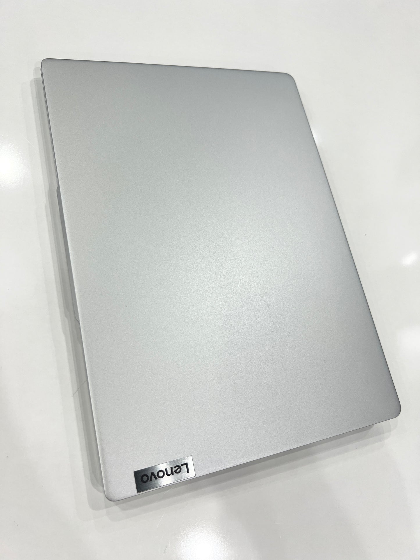 Lenovo IdeaPad Slim 5 14 OLED 2025