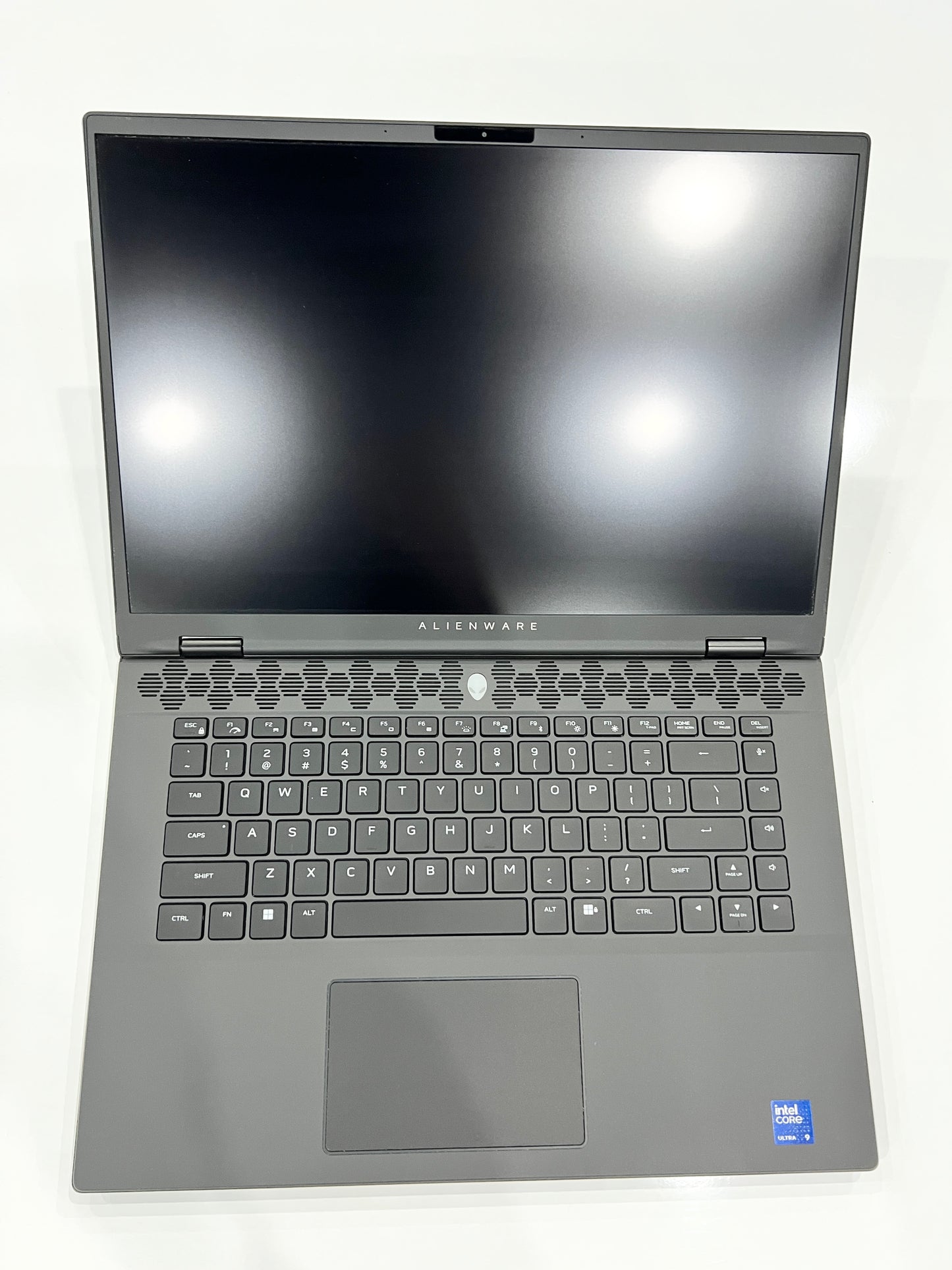 Alienware M16 R2 Ultra 9 185H-RTX™ 4070 8G