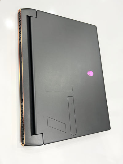 ALIENWARE M17 R5 Ryzen™ 7 6800H-RTX 3070 Ti 8G