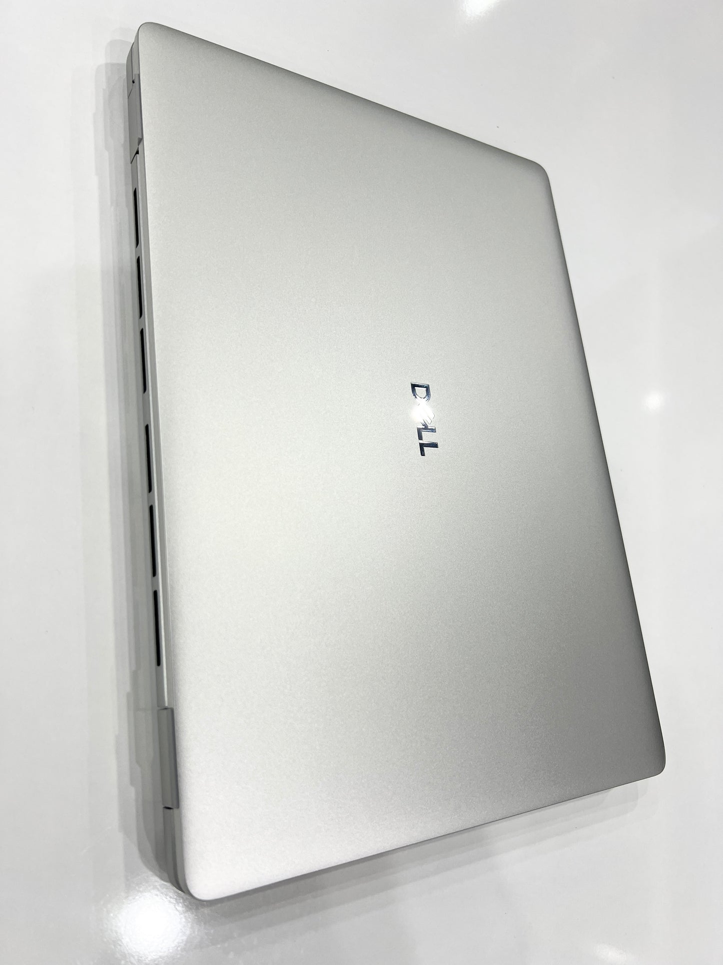 Dell Pro Plus 14 Ultra 5 235U vPro®