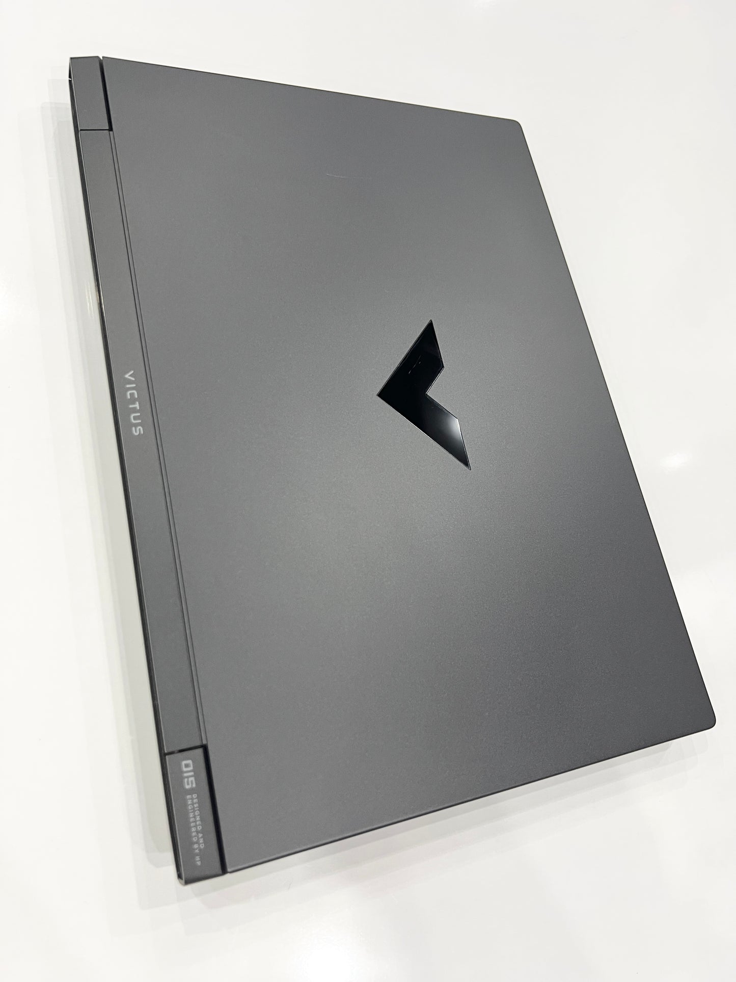 HP Victus Gaming 15-fa1088nf i5 12th-RTX 4060 8G