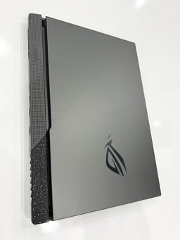 Asus ROG Strix G17 Ryzen™ 9 7845HX-RTX™ 4060 8G