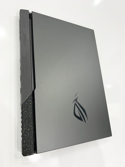 Asus ROG Strix G17 Ryzen™ 9 7845HX-RTX™ 4060 8G