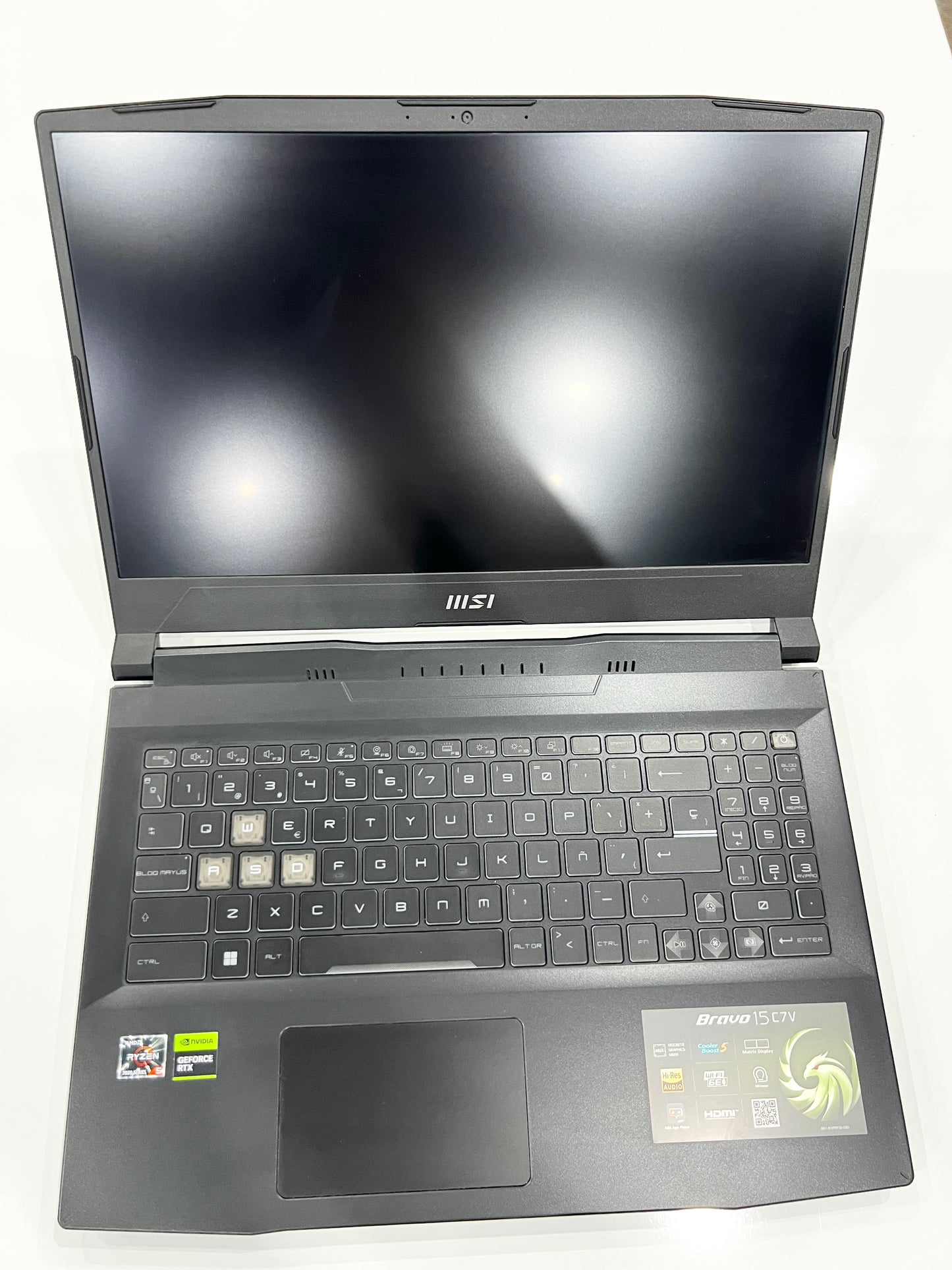 MSI Bravo 15 C7VE Ryzen 5 7535HS-RTX 4050 6G