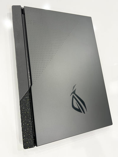 ASUS ROG STRIX 17 G713PI Ryzen 9 7845HX-RTX 4070 8G