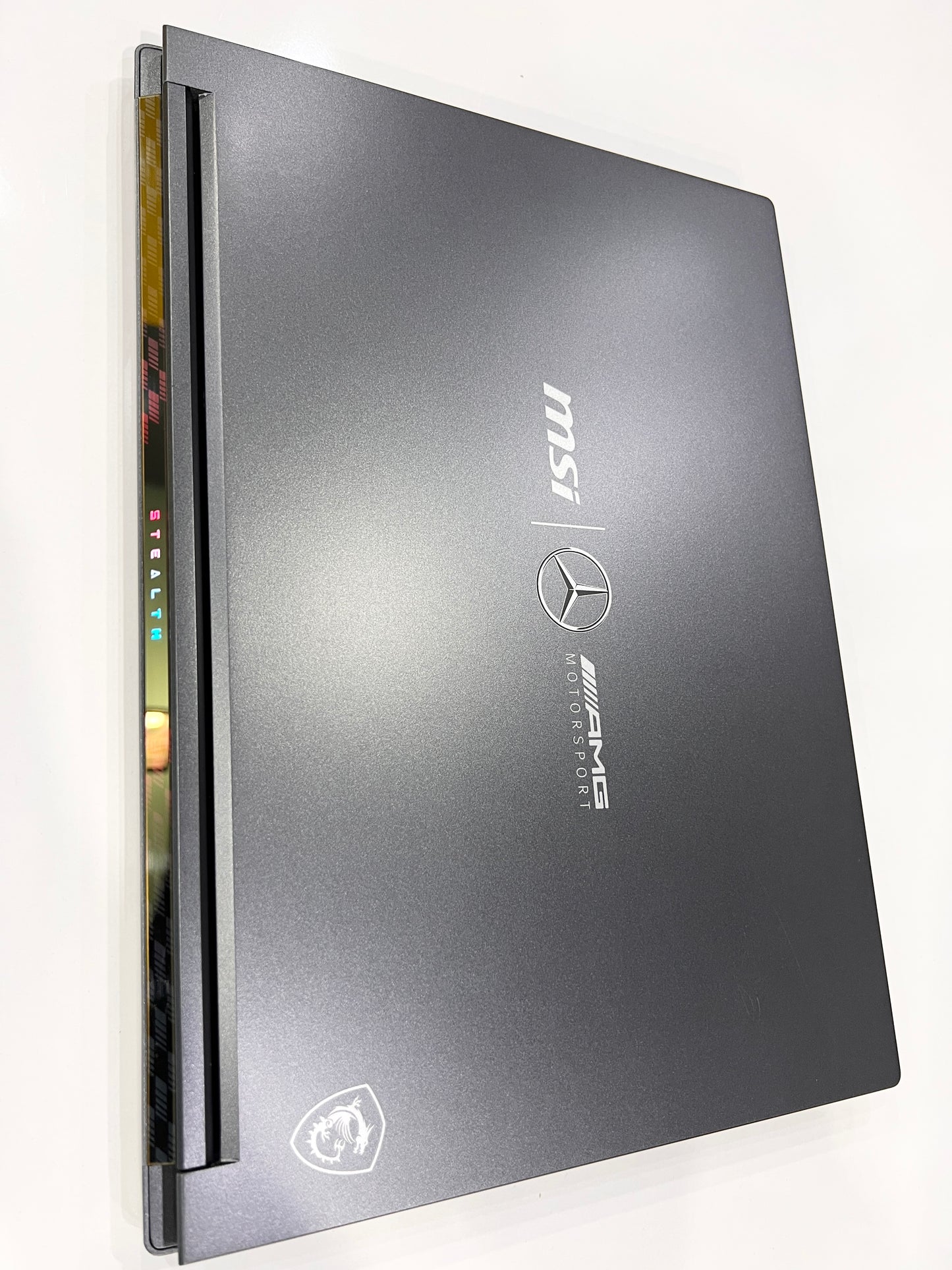 MSI Stealth 16 MercedesAMG A13VF Core™ i9-13900H-RTX™ 4070 8G OLED 4K