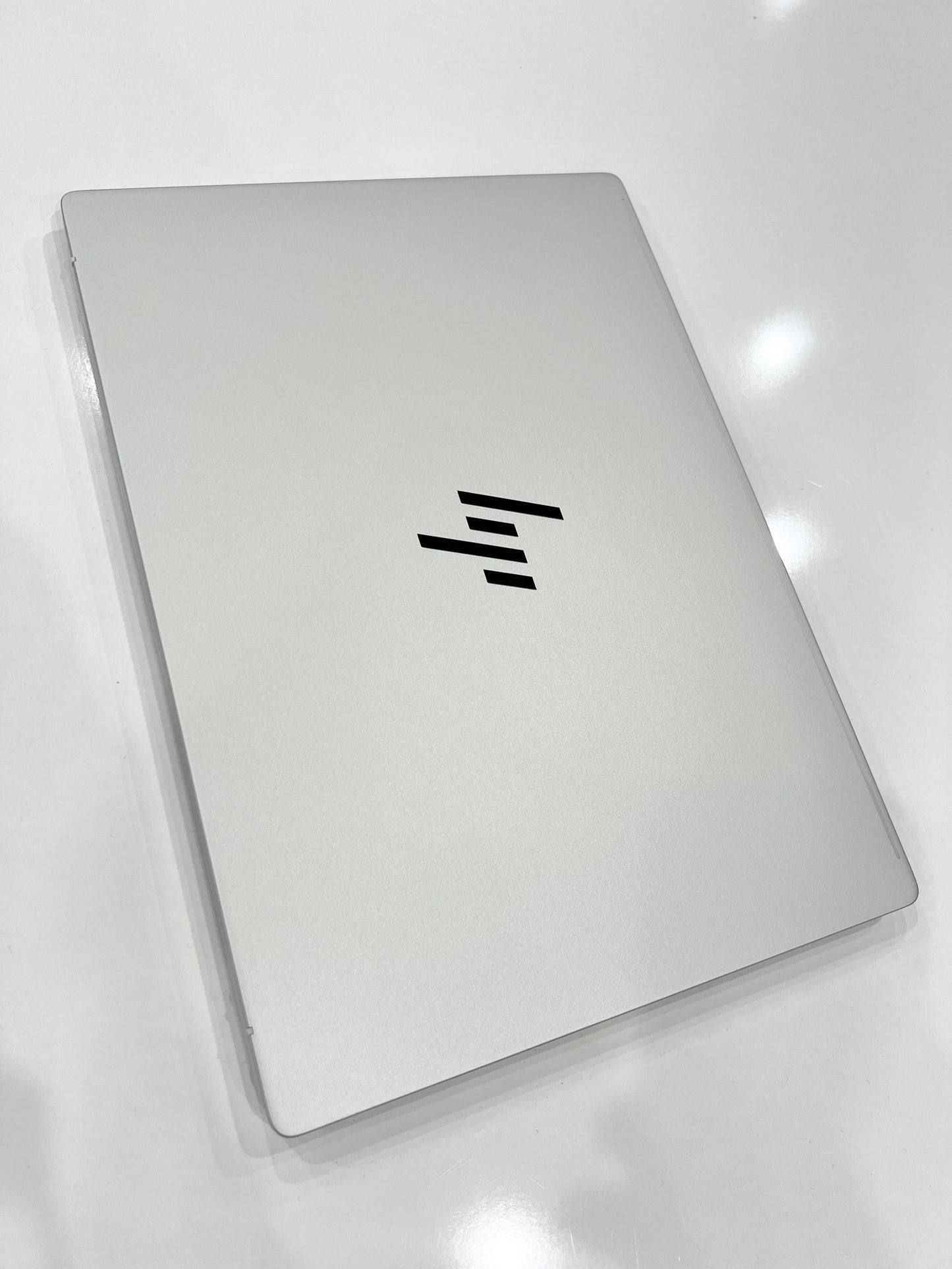 HP OmniBook X 14 Snapdragon® X Plus X1P-42-100 2,2K