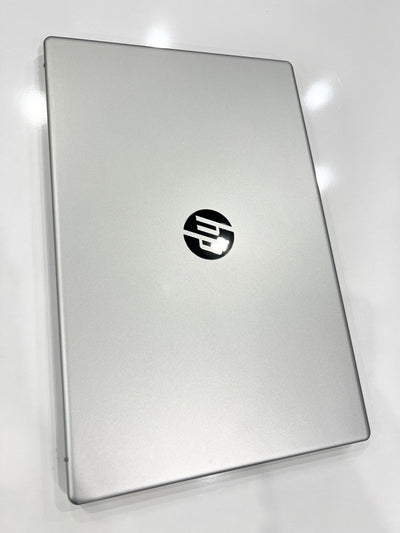 HP Laptop 15-fc0101nb Ryzen™ 5 7520U