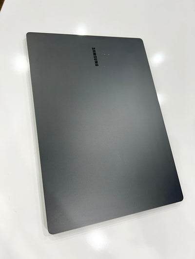 Samsung Galaxy Book3 Pro i7 13th AMOLED