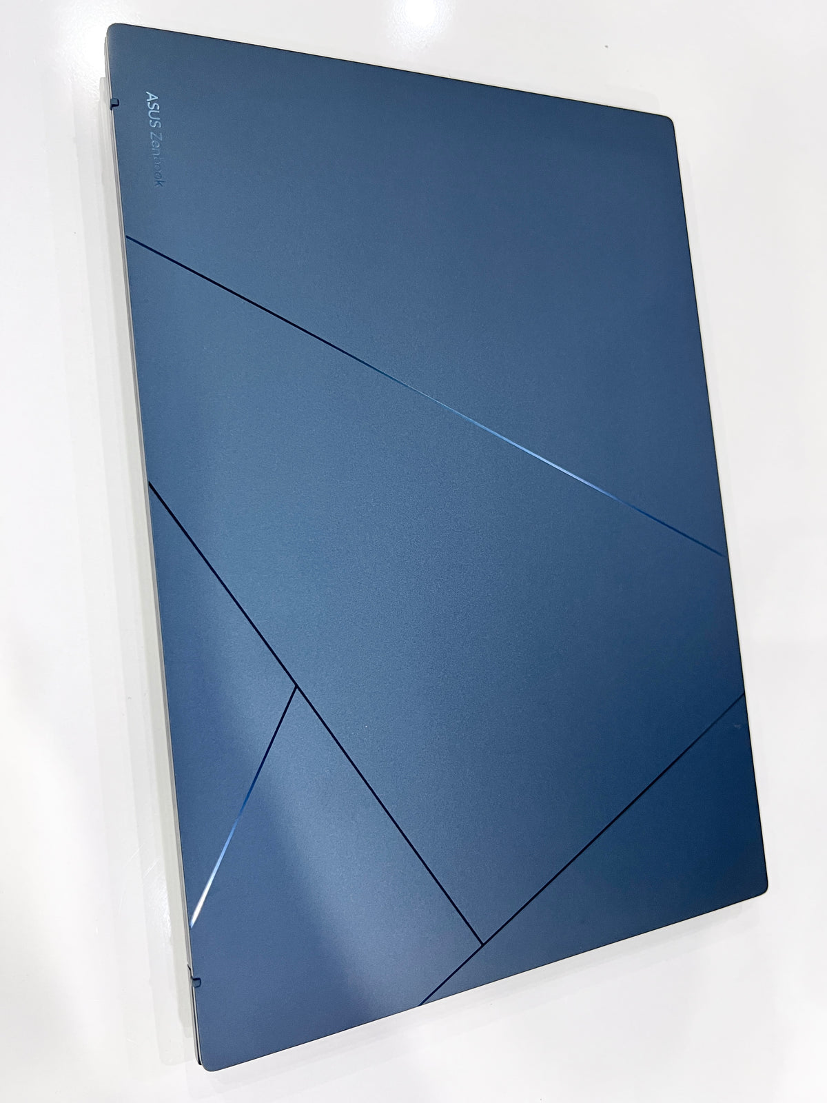 ASUS Zenbook 14 OLED UX3405M Ultra 7 155H