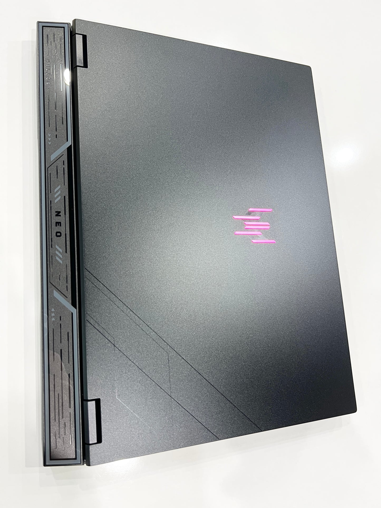 Acer Predator Helios 16 AI Ultra 9 275HX-RTX™ 5070Ti 12G