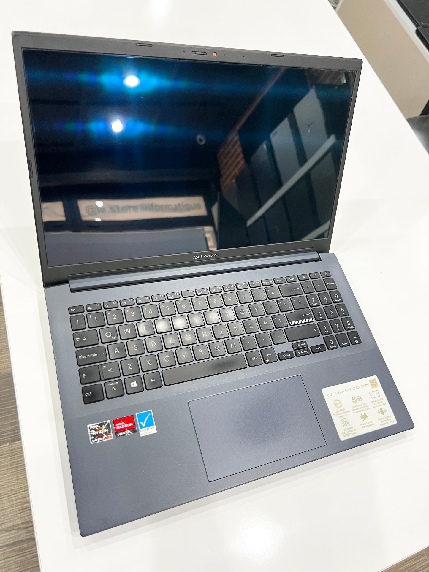 ASUS Vivobook Pro 15 OLED Ryzen 7 5800H