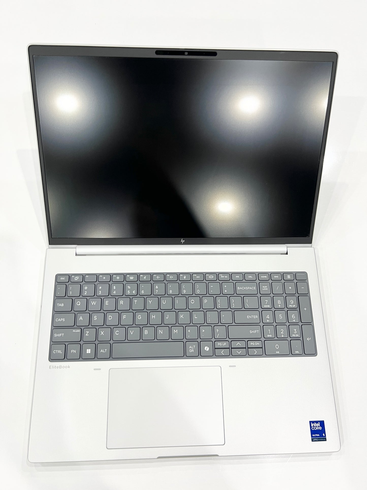 HP EliteBook 8 G1i 16" AI ULTRA 5-235U vPro