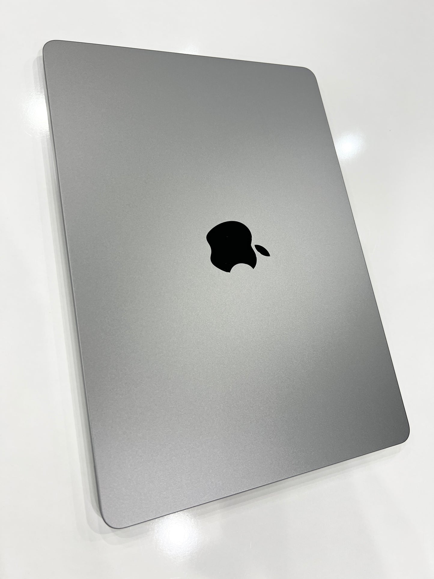 APPLE MACBOOK AIR M2 13 POUCES (2022)