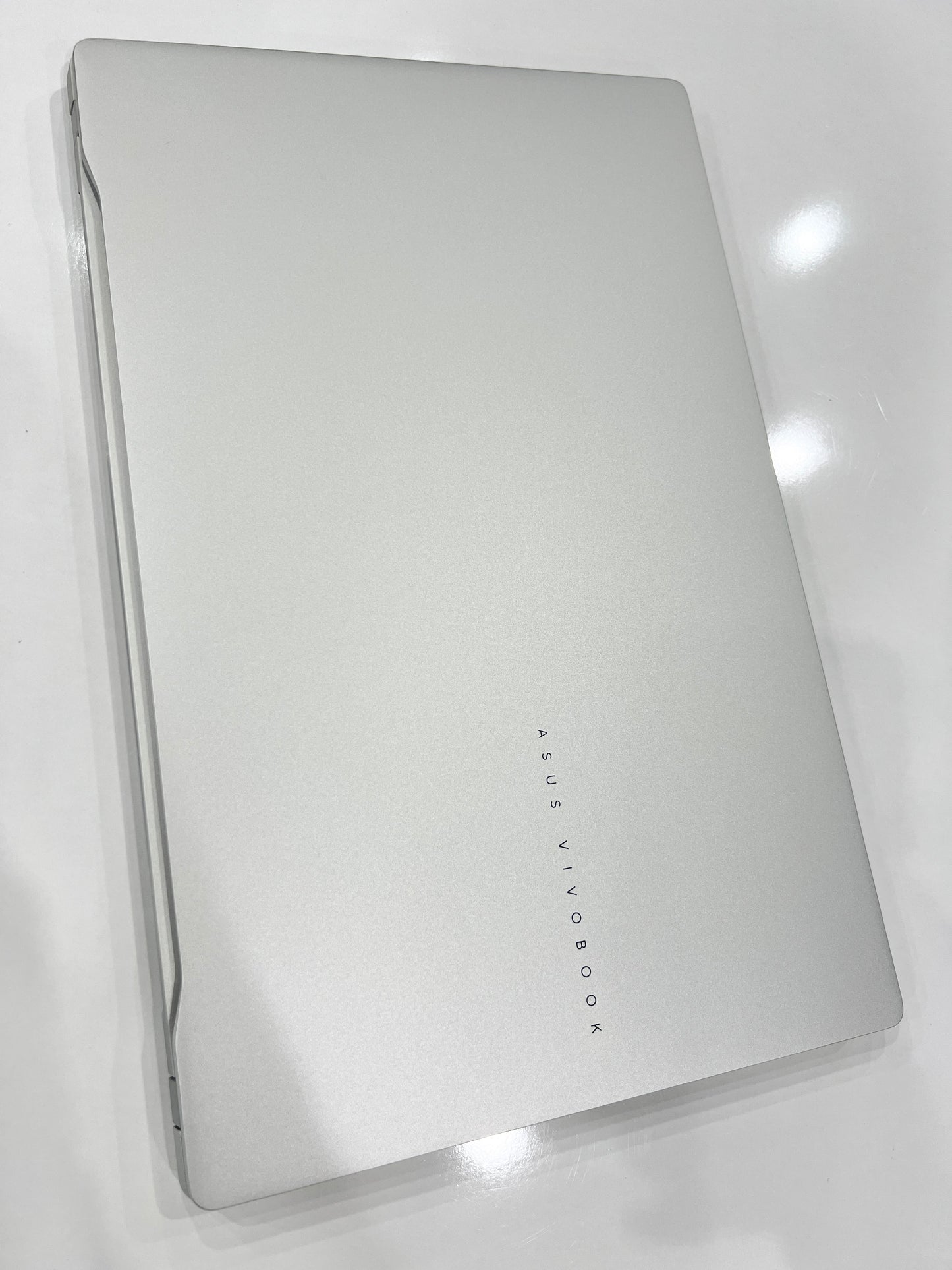 ASUS Vivobook S 15 OLED Copilot+ PC