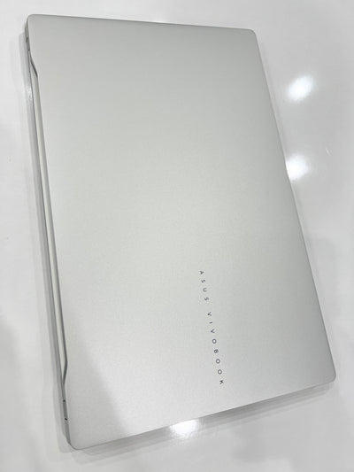 ASUS Vivobook S 15 OLED Copilot+ PC