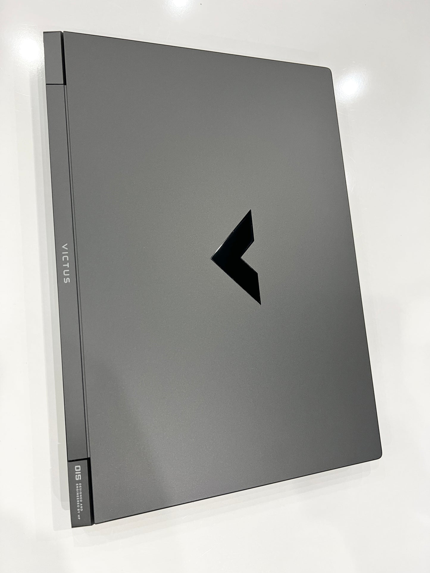 HP VICTUS Gaming 15 Ryzen™ AI 7 350-RTX 5060 8G