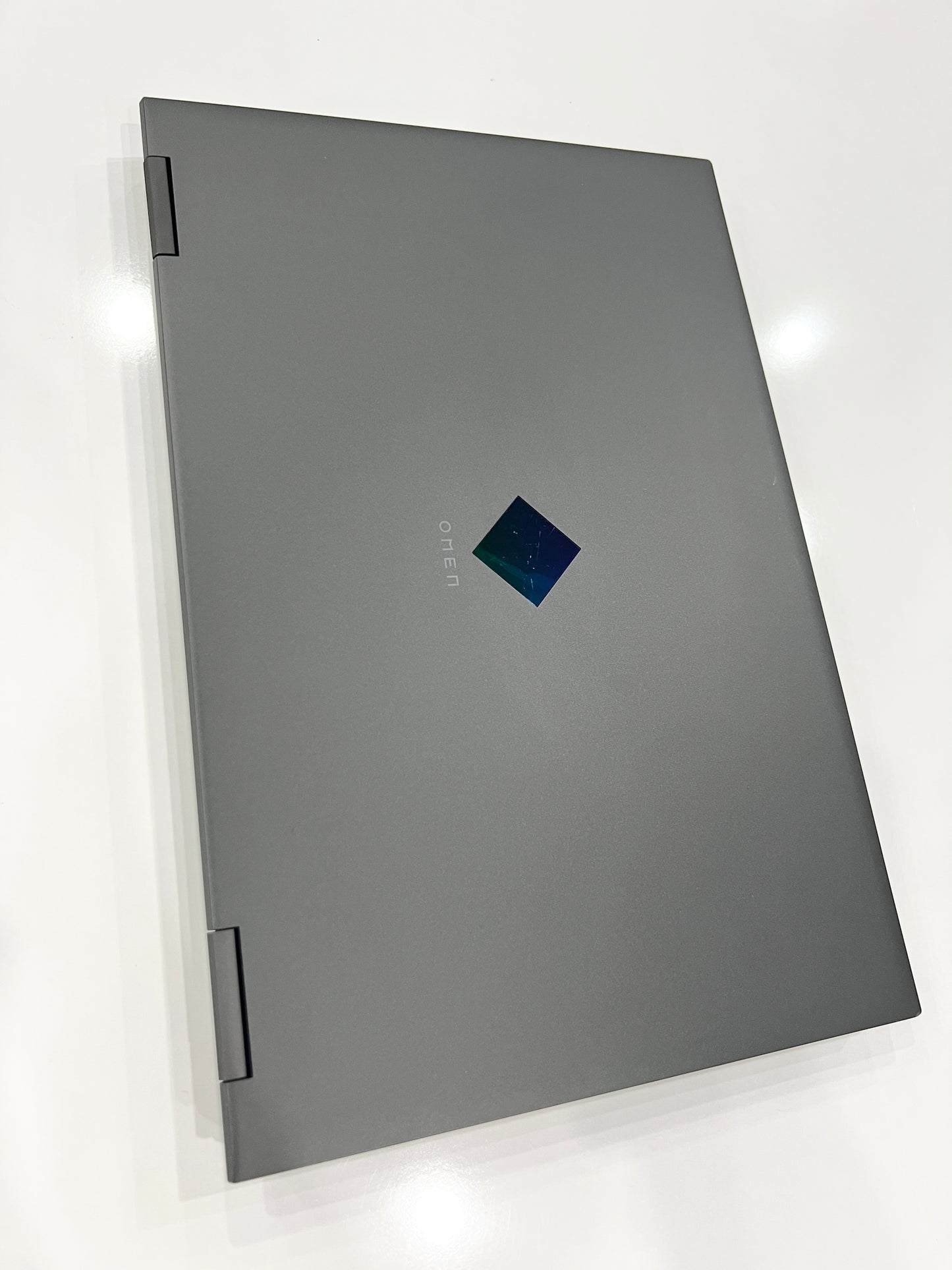 HP OMEN 15 Ryzen 7 5800H-RTX 3060 6G