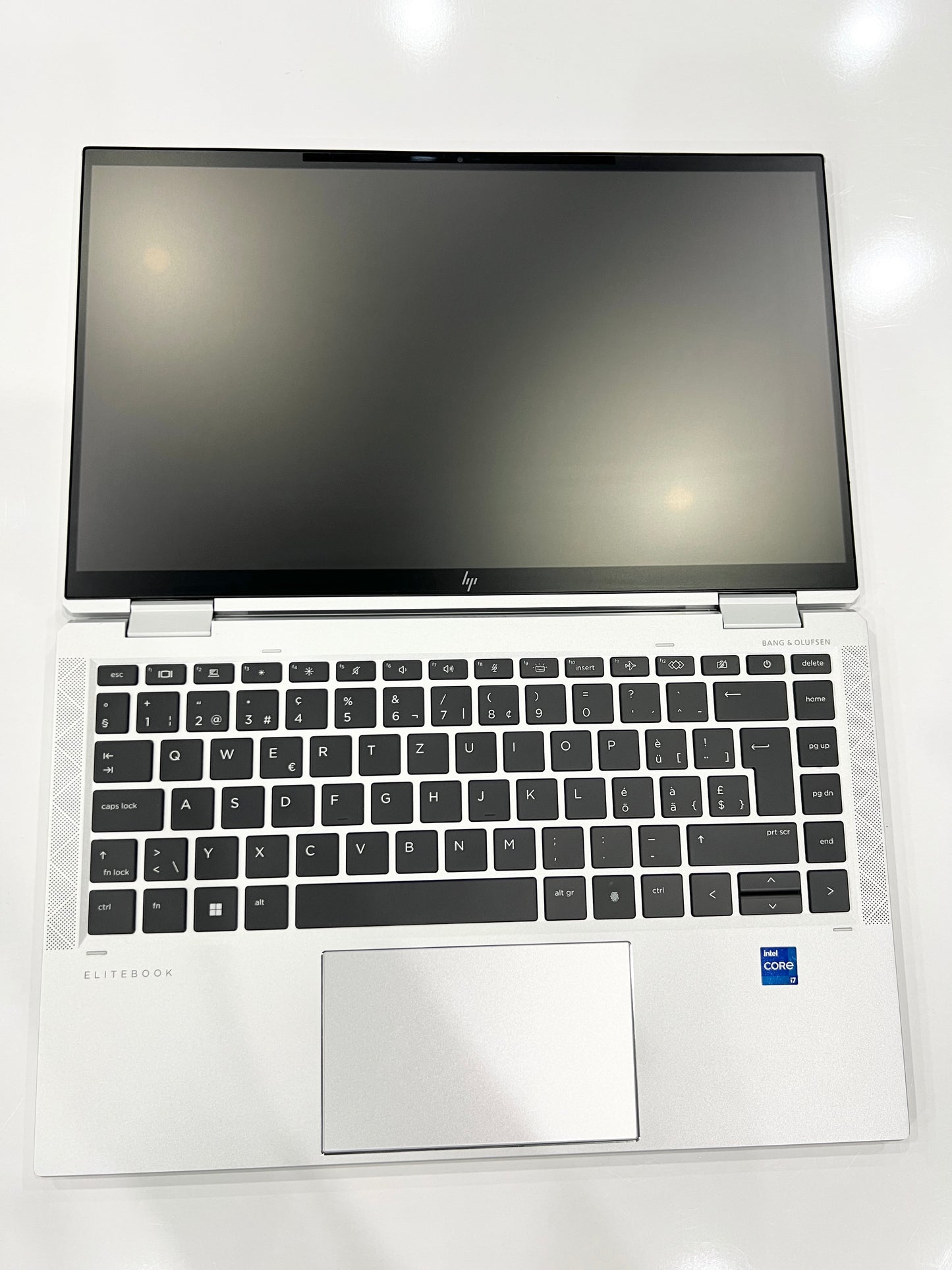 HP ELITEBOOK X360 1040 G8 i7 11th