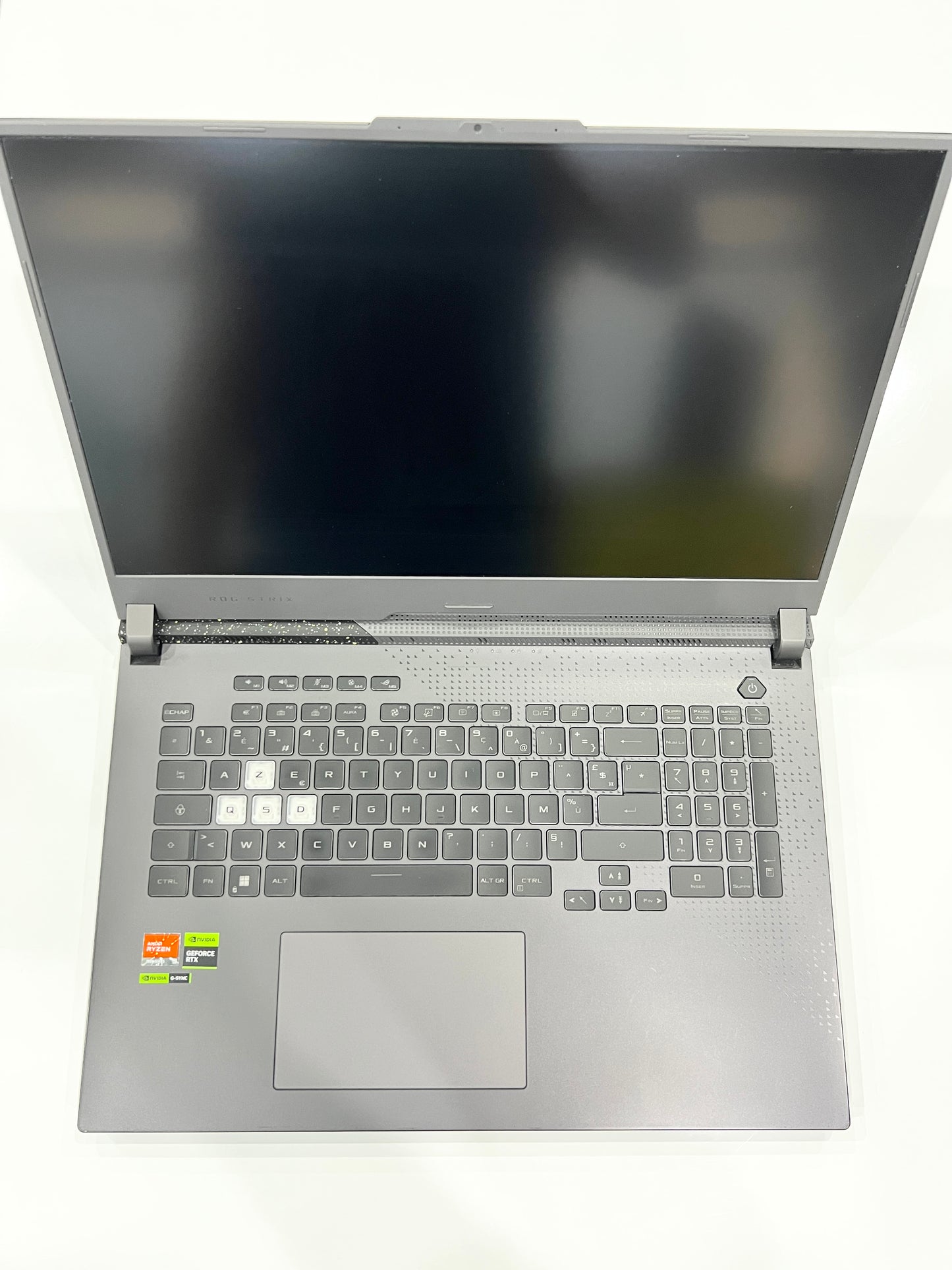 Asus ROG Strix G17 Ryzen™ 9 7845HX-RTX™ 4060 8G