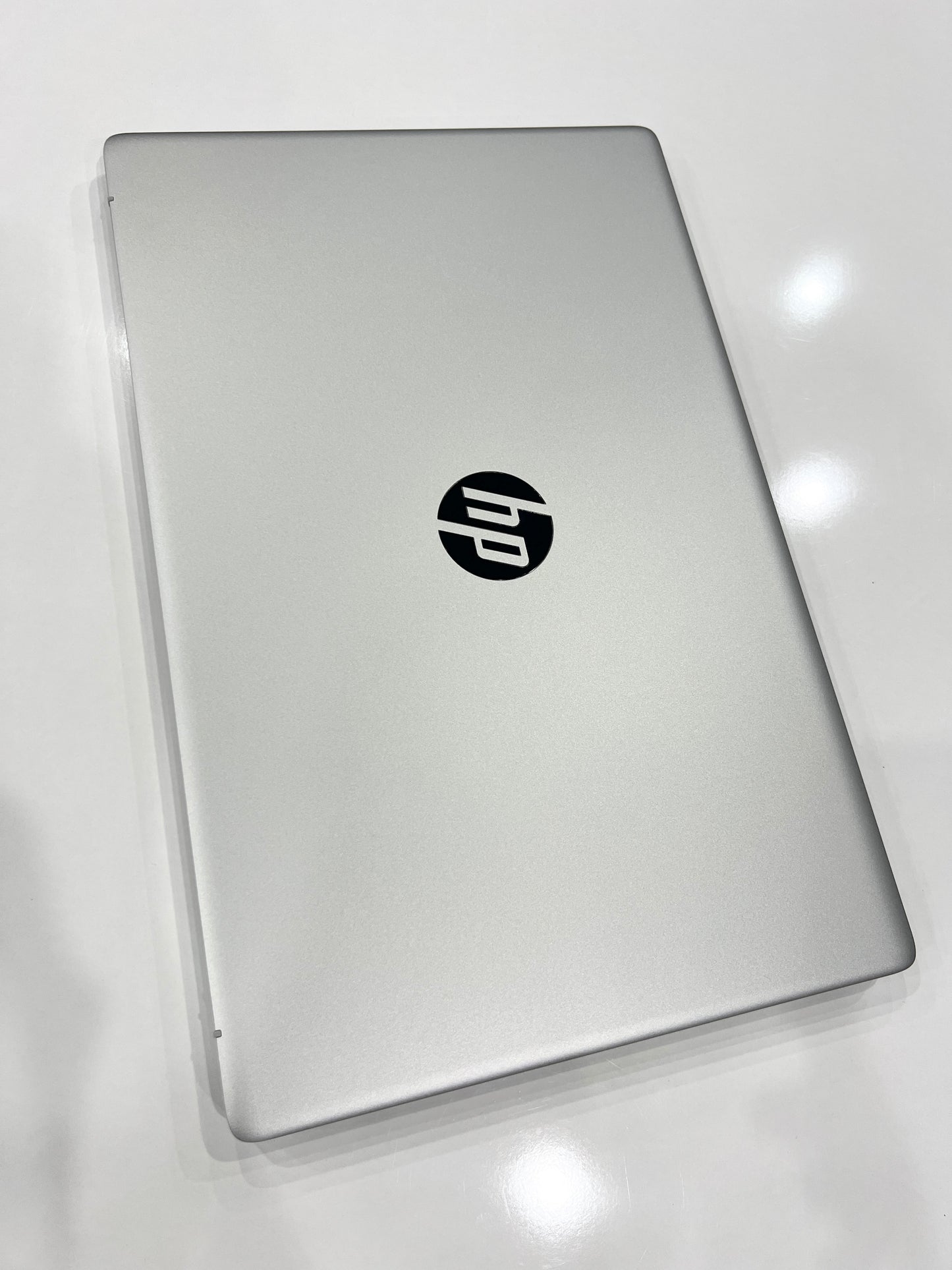 HP Laptop 17-cn3031nf i5 13th