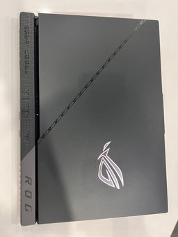 ASUS ROG STRIX SCAR 17 G733PZ Ryzen 9 7945HX-RTX 4080 12G