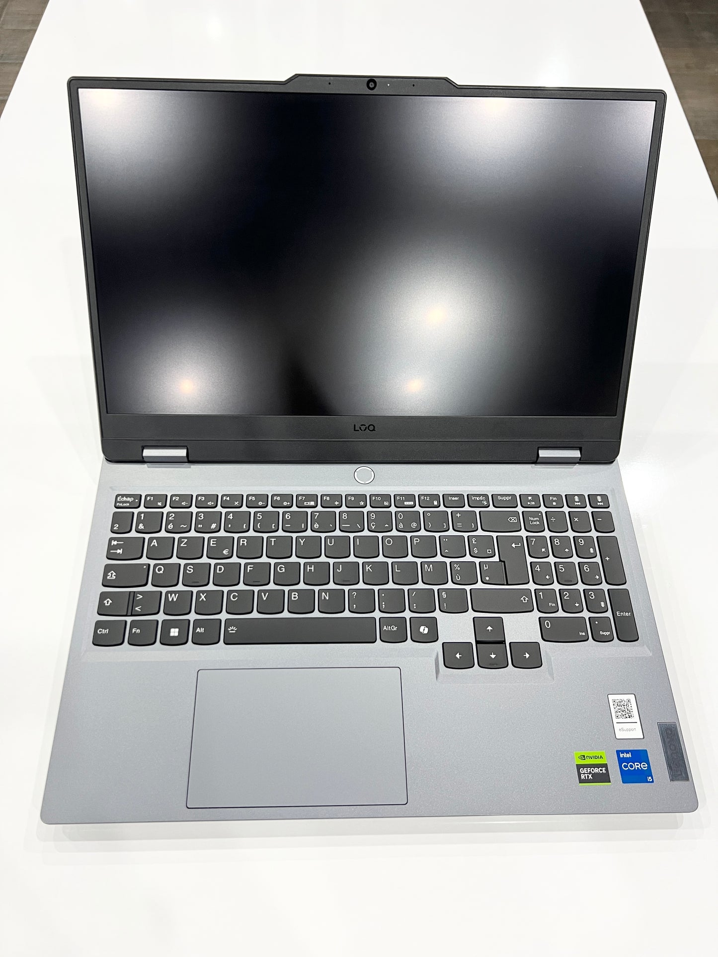 Lenovo LOQ 15IAX9 i5 12th-RTX 4050 6G