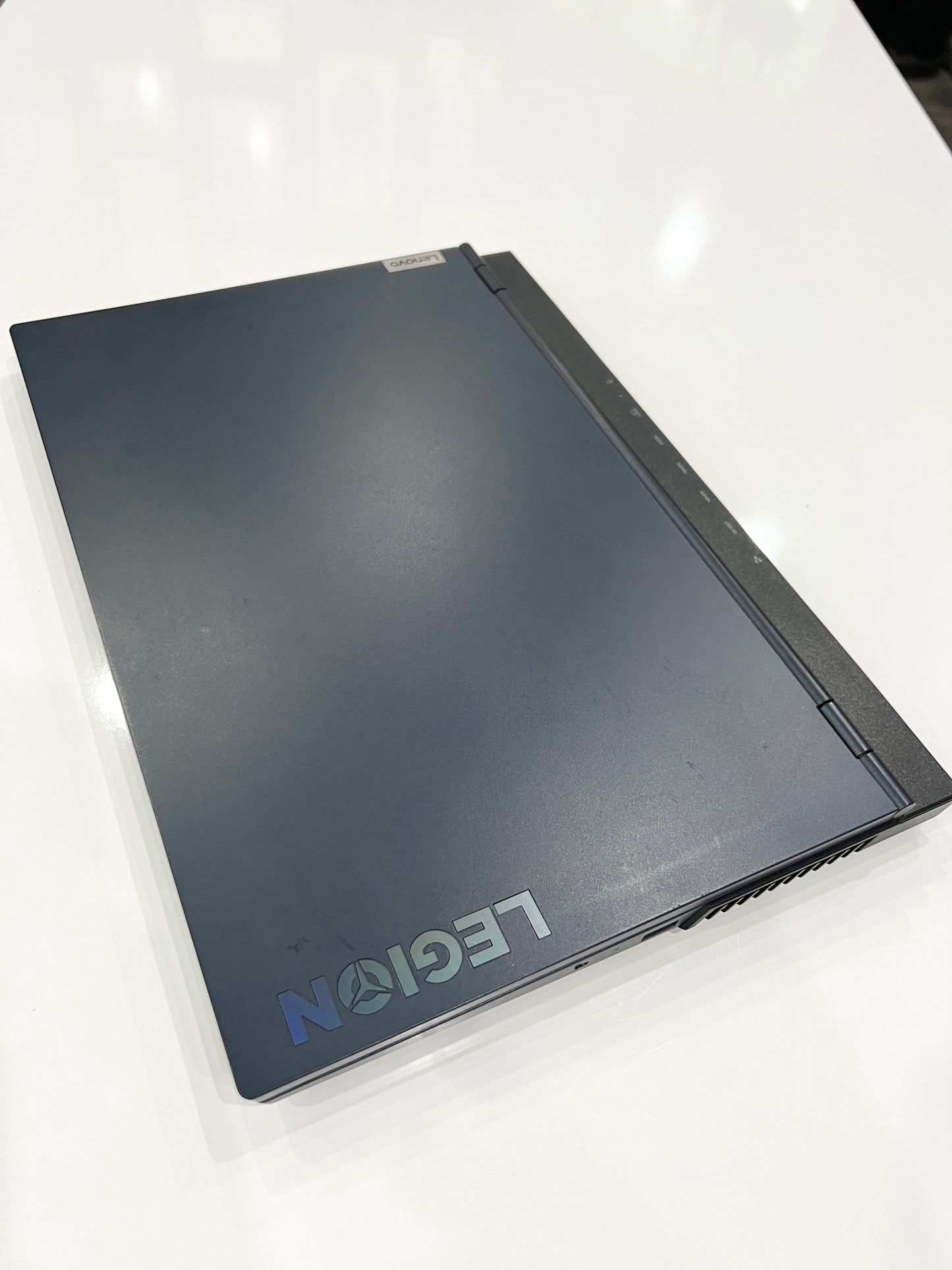 Lenovo Legion 5 15ACH6H Ryzen 7 5800H-RTX 3070 8G