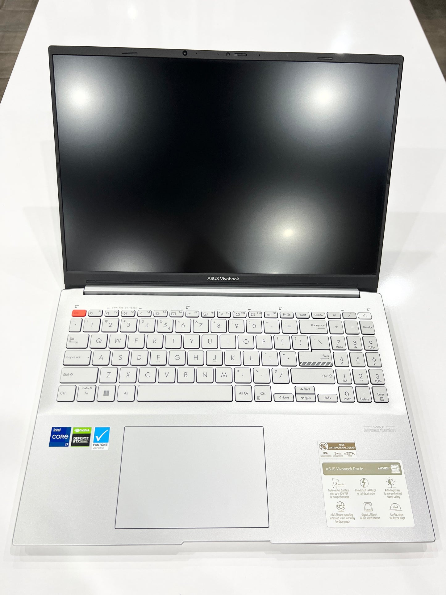 ASUS Vivobook Pro 16 OLED i7 12th-RTX 3050 4G