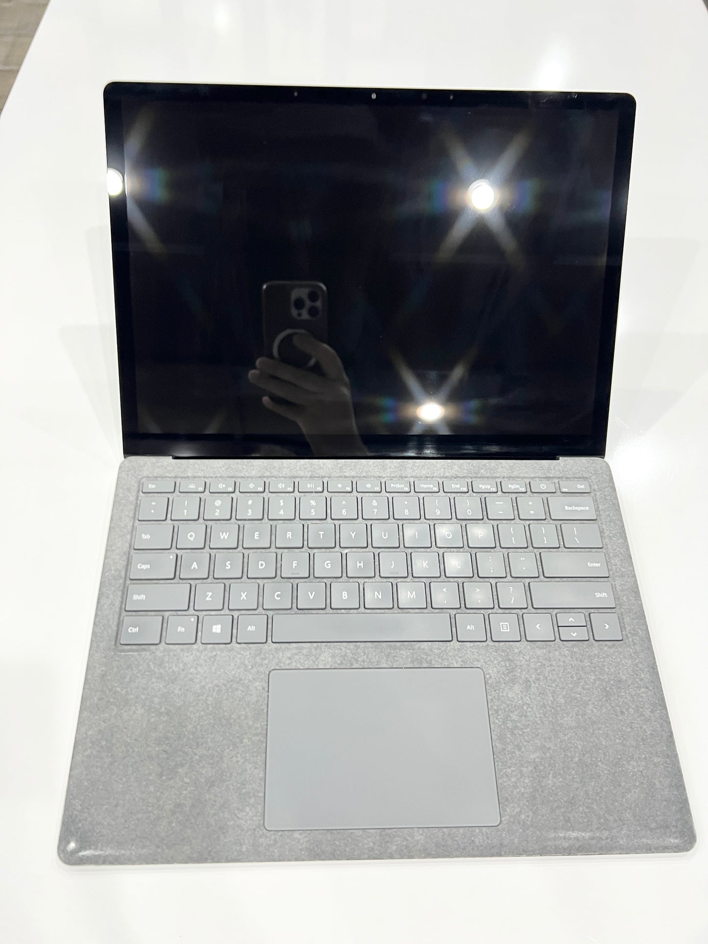Microsoft Surface Laptop 4 AMD Ryzen 5 4680U